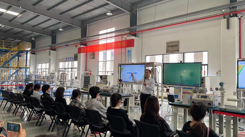 广东塑料色母粒：揭秘其选材与质量控制的关键要素